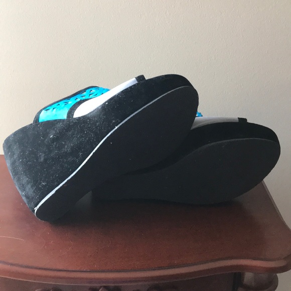 Lili Collection Wedge Shoes - Picture 4 of 4